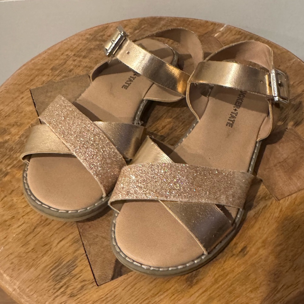 ⚡️Tucker + Tate Arya Girls Cross Strap Rose Gold Glitter Faux Leather Sandals
